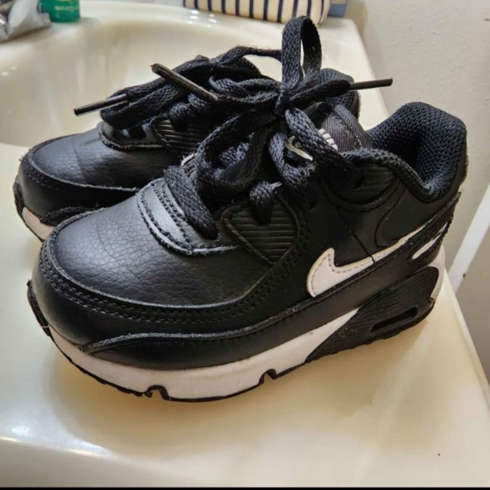 Nike 90s 6C